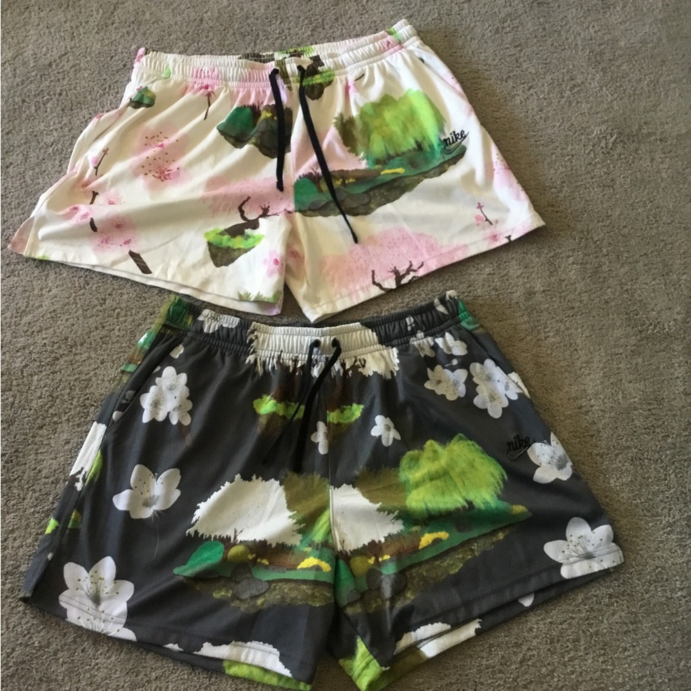 Nike  cherry blossom  Mens Floral  size XL